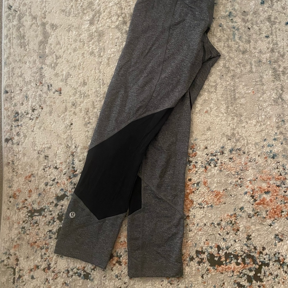 Grey/Black Lulu lemon leggings